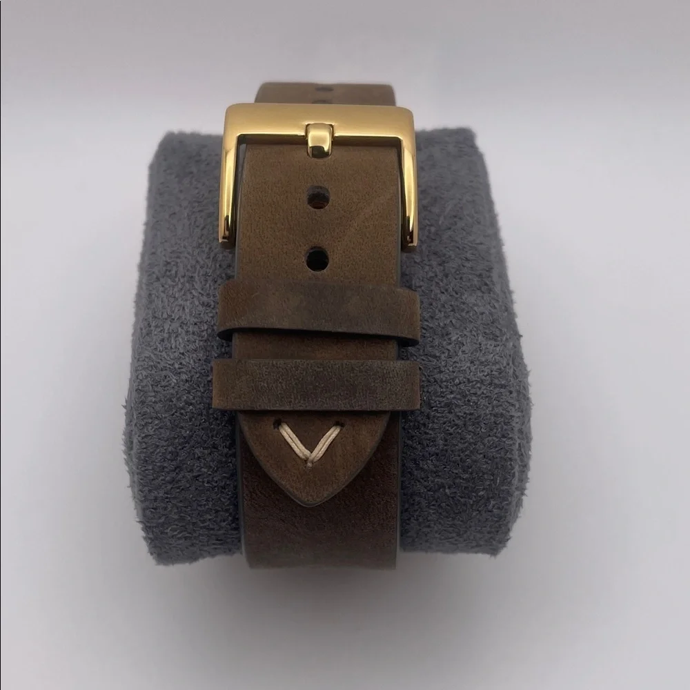 FMDG Brown and Black Watch with Leather Strap - new battery / new strap